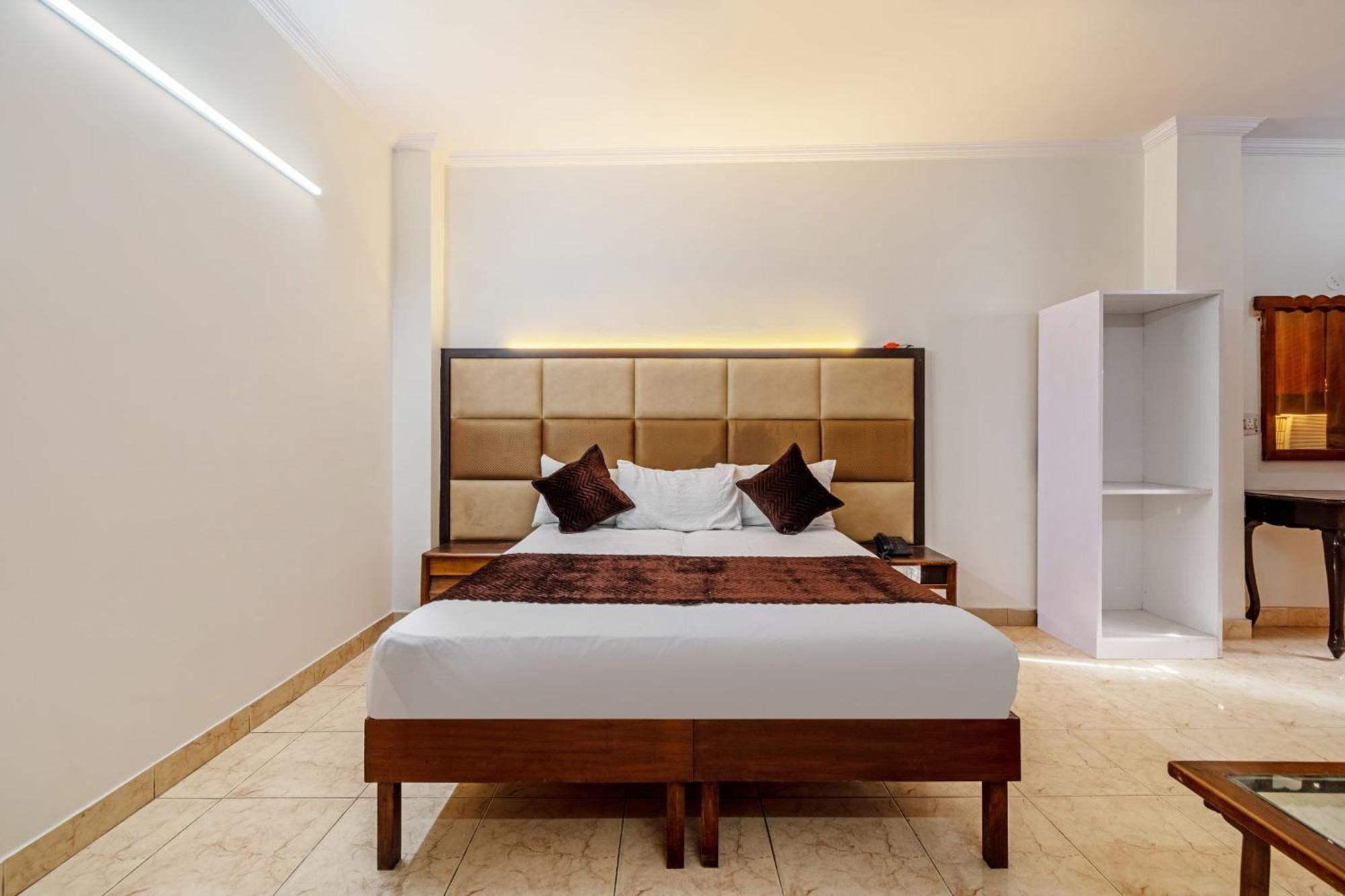 Hotel South Indian Delhi  Buitenkant foto