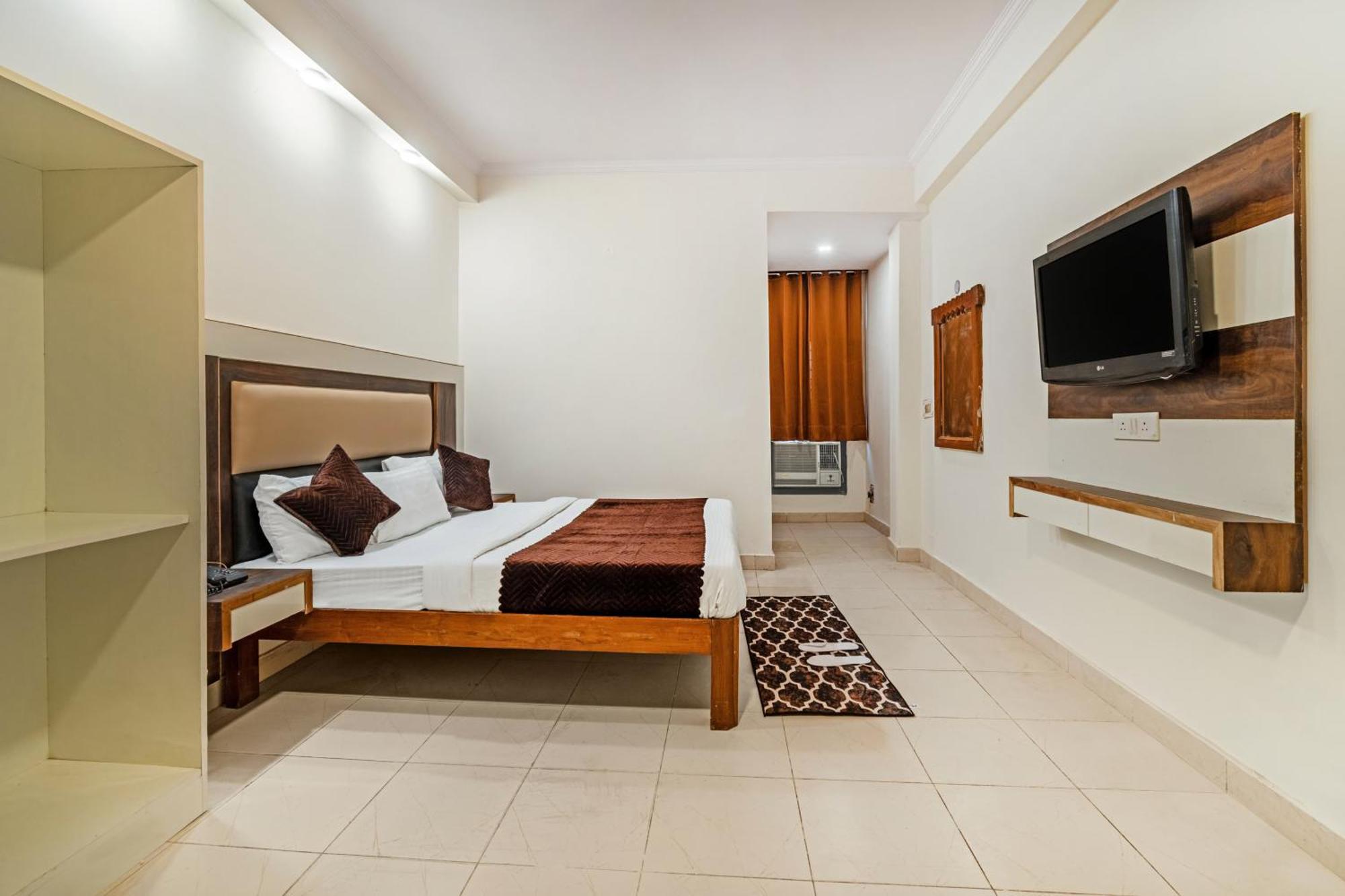 Hotel South Indian Delhi  Buitenkant foto