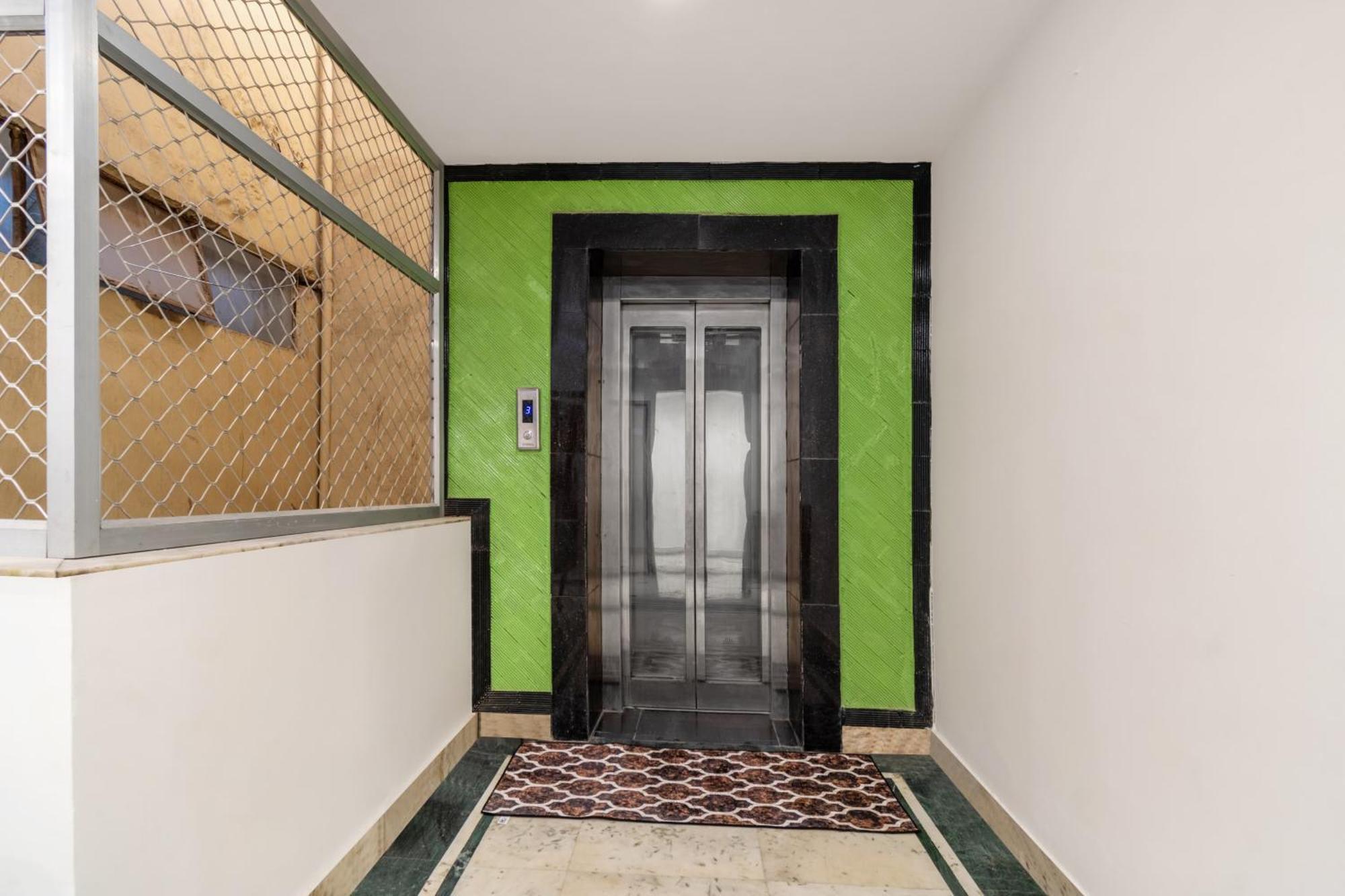 Hotel South Indian Delhi  Buitenkant foto